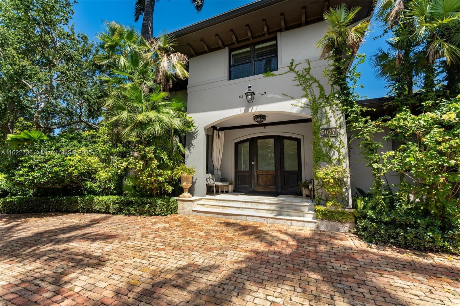 5077 N Bay Rd