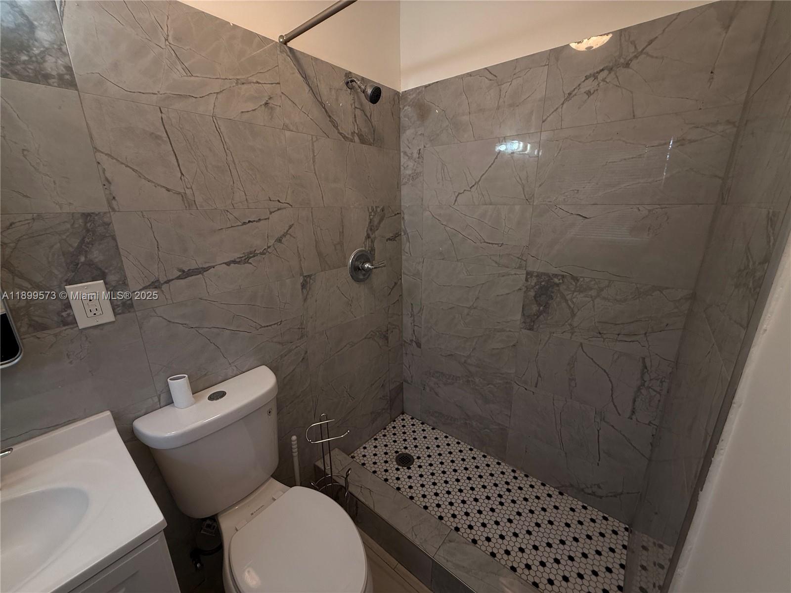 OAK GROVE - Residential Lease