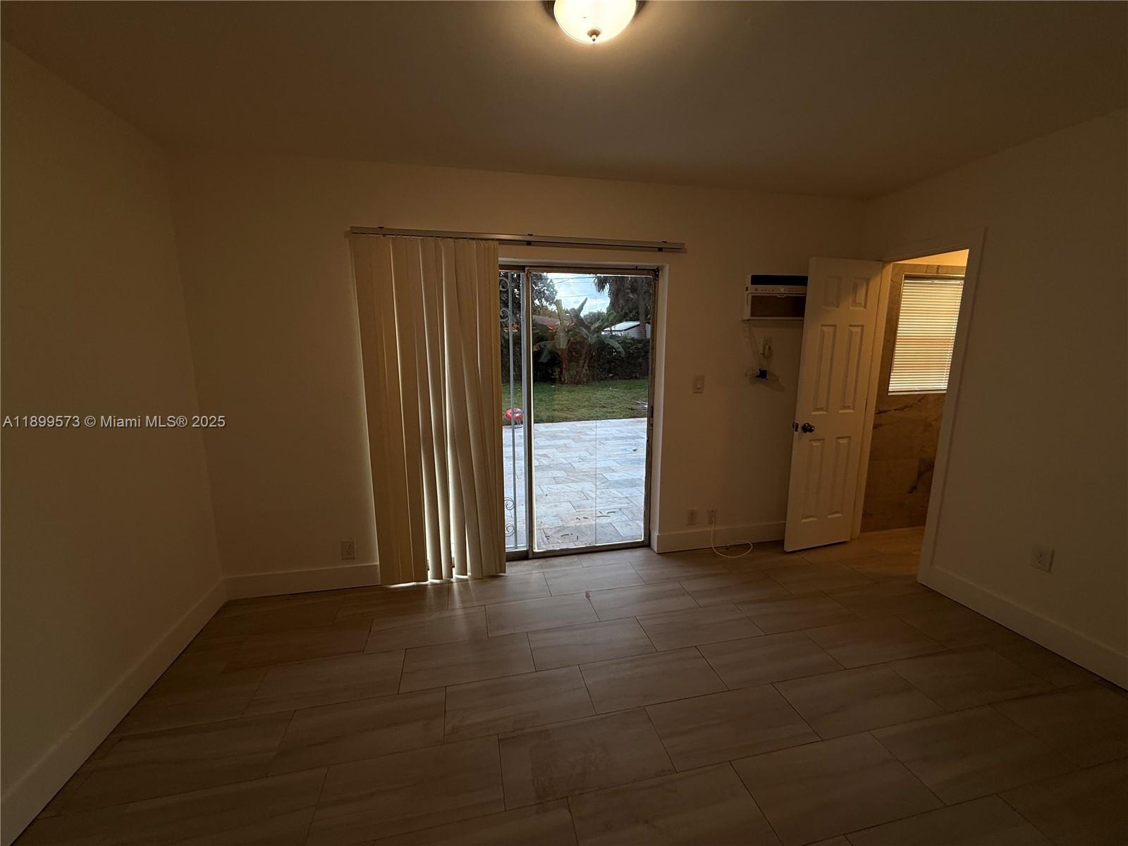 OAK GROVE - Residential Lease