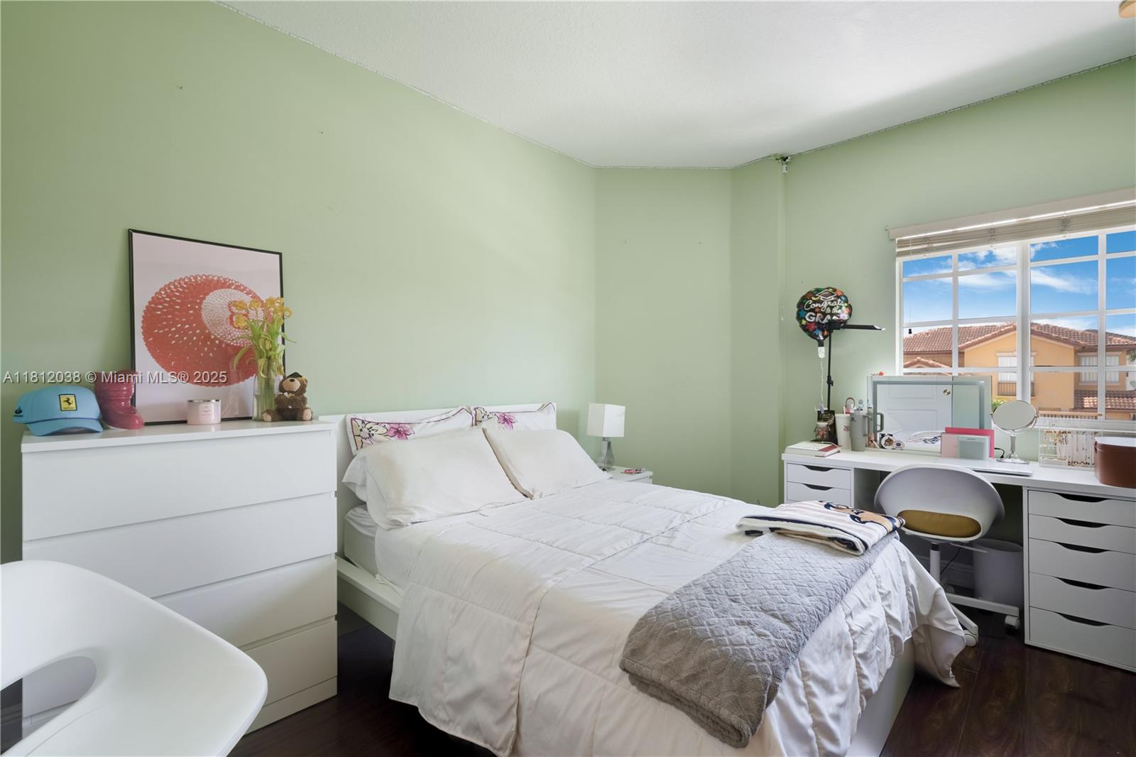 EFM ESTATES SECTIONS TWO - Residential