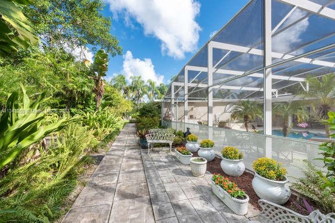 RIDGELINE ESTATES - Residential