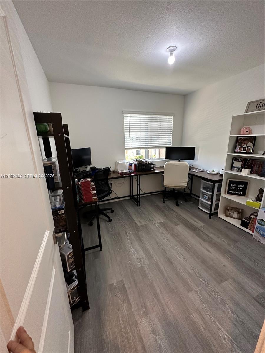 TOWNS AT SEASCAPE - Residential Lease