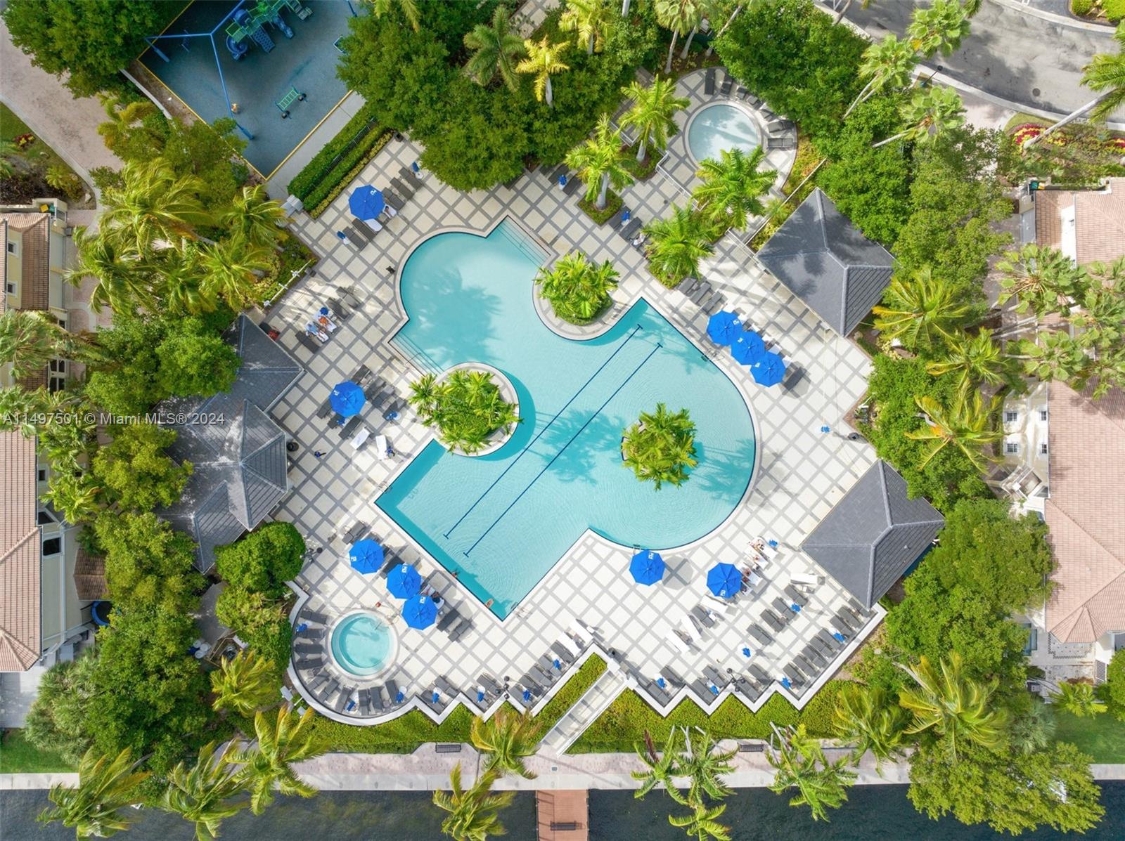THE COURTYARDS AT THE POI - Residential