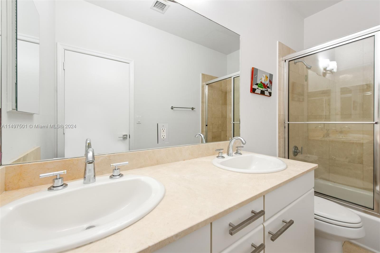 THE COURTYARDS AT THE POI - Residential