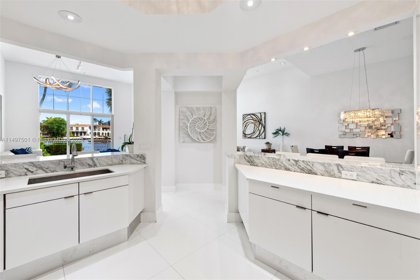 THE COURTYARDS AT THE POI - Residential