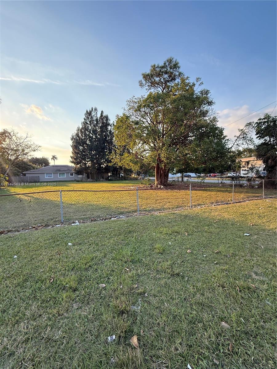 9 Ct. NE 2 Avenue