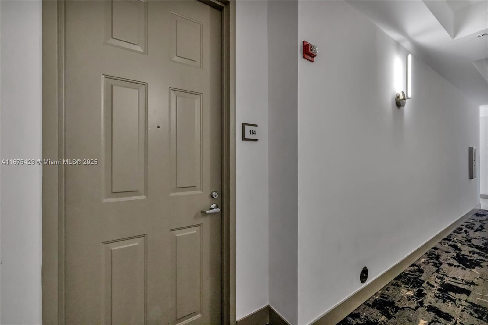 ALAQUA CONDO - Residential