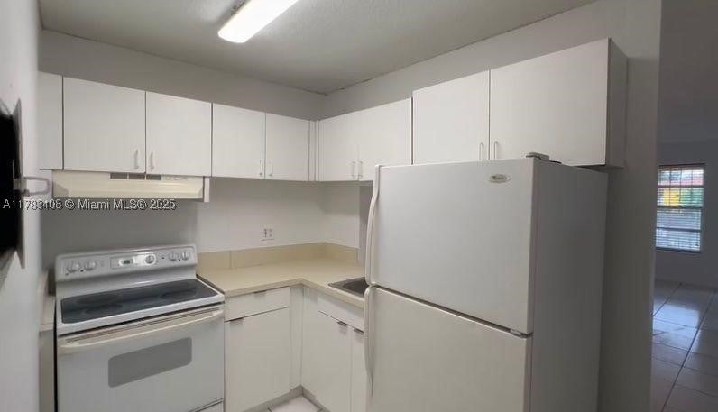 271 NW 177th St B-216