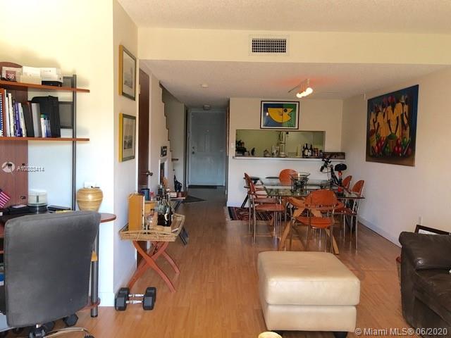 SUNWOOD CONDO - Residential