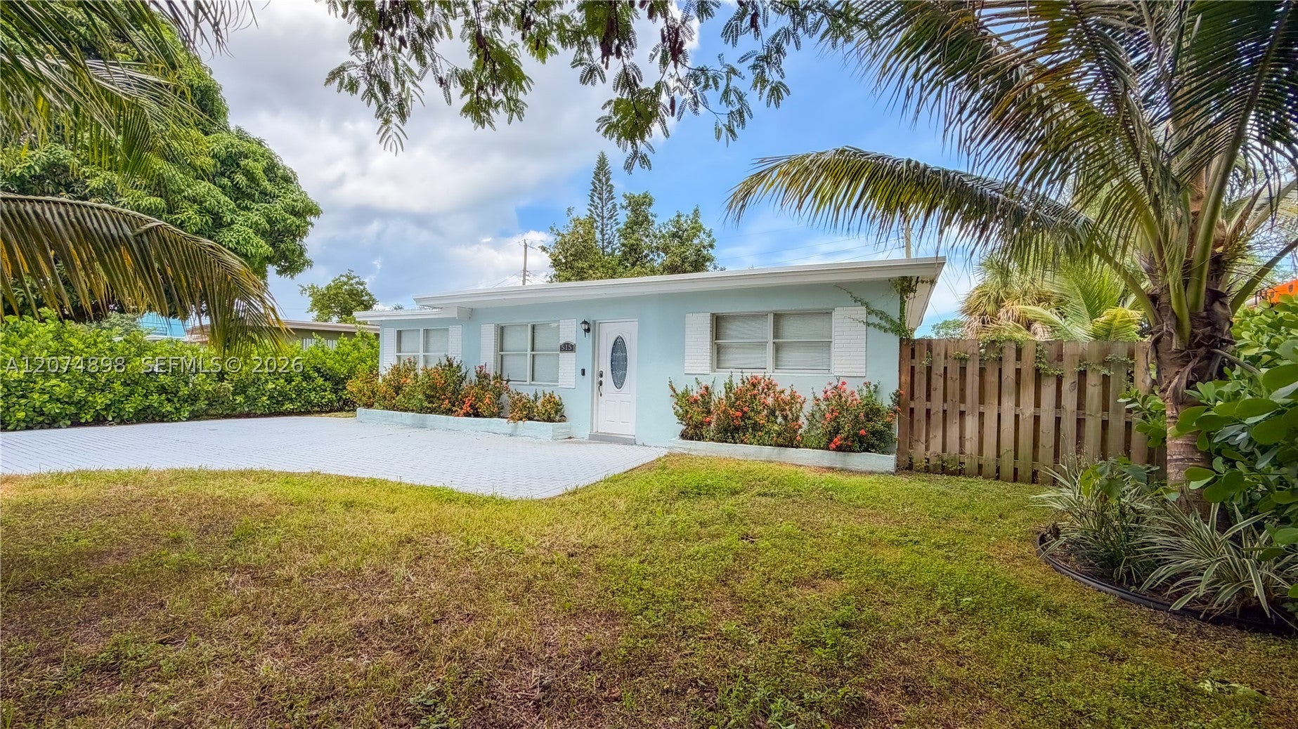515 S 61st Ter, Hollywood FL 33023