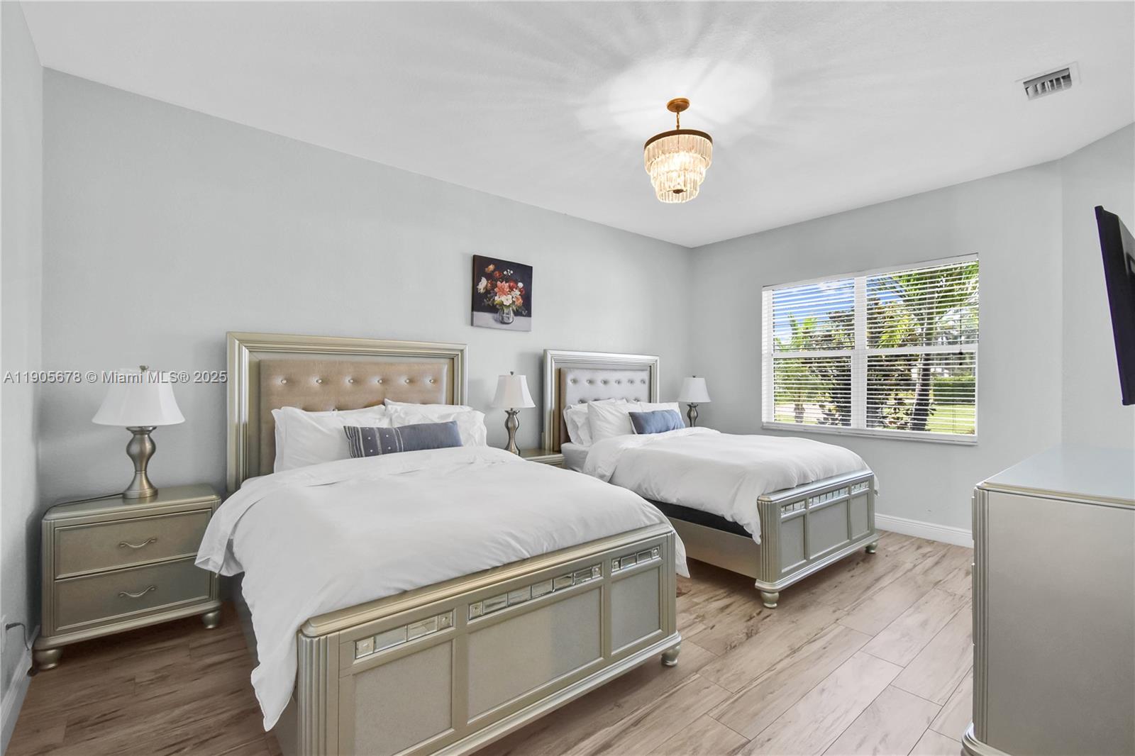 FLA FRUIT LANDS - Residential