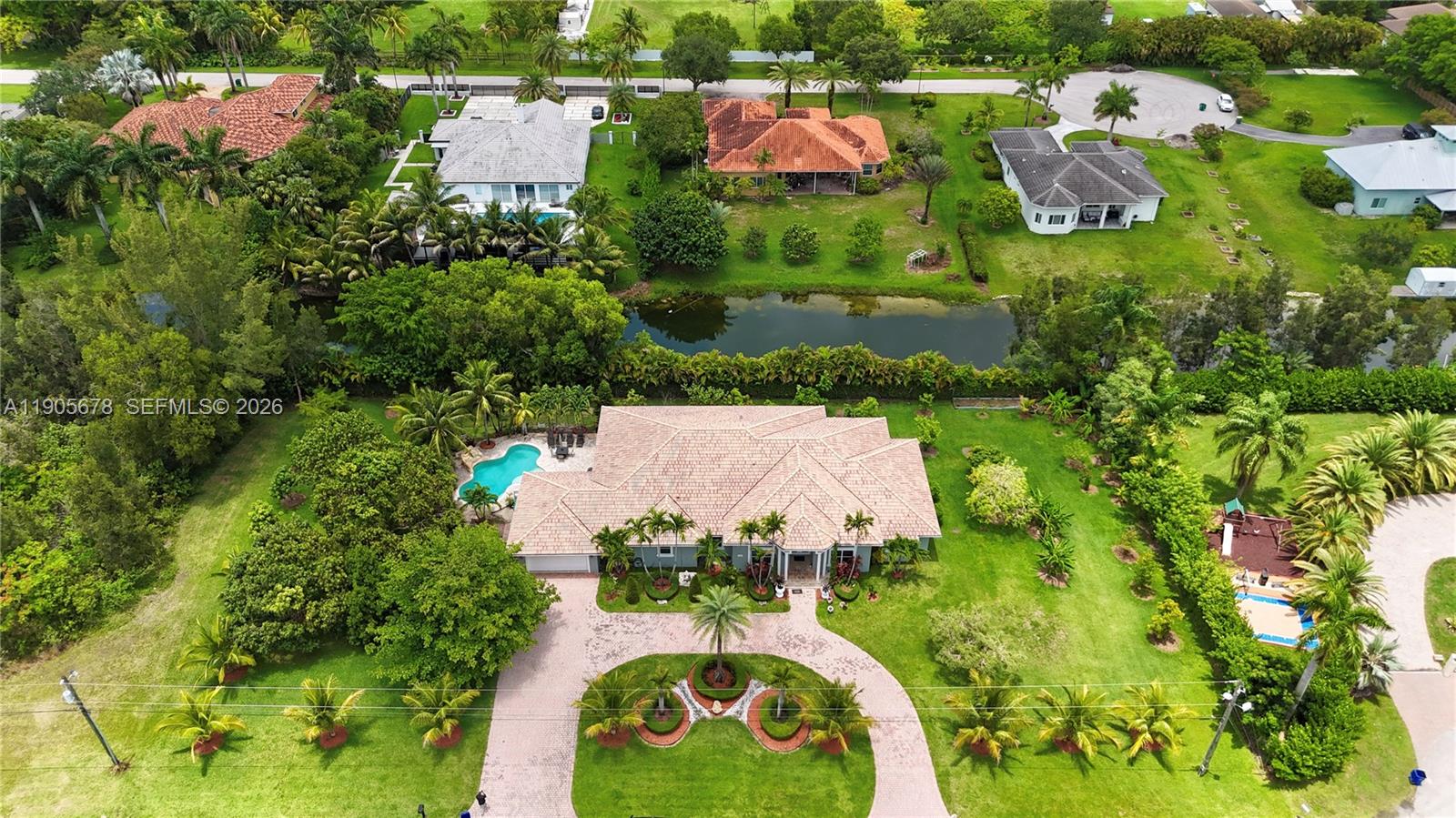 FLA FRUIT LANDS - Residential