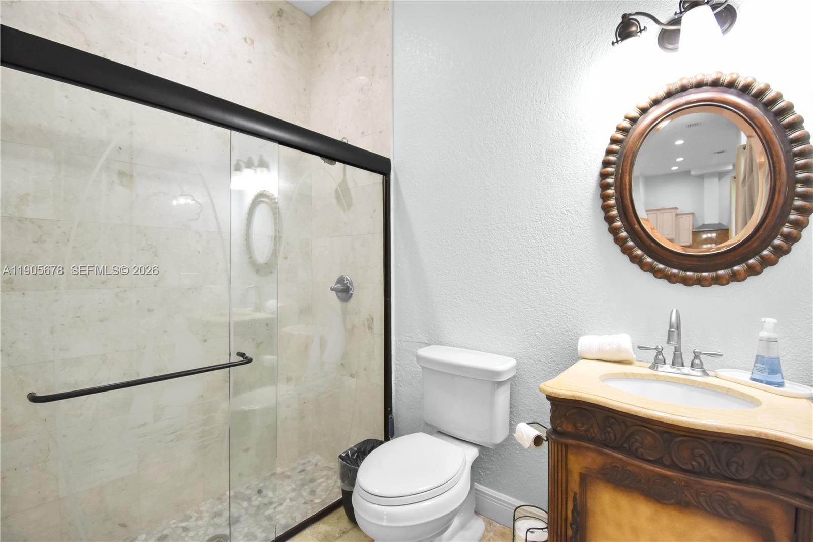 FLA FRUIT LANDS - Residential