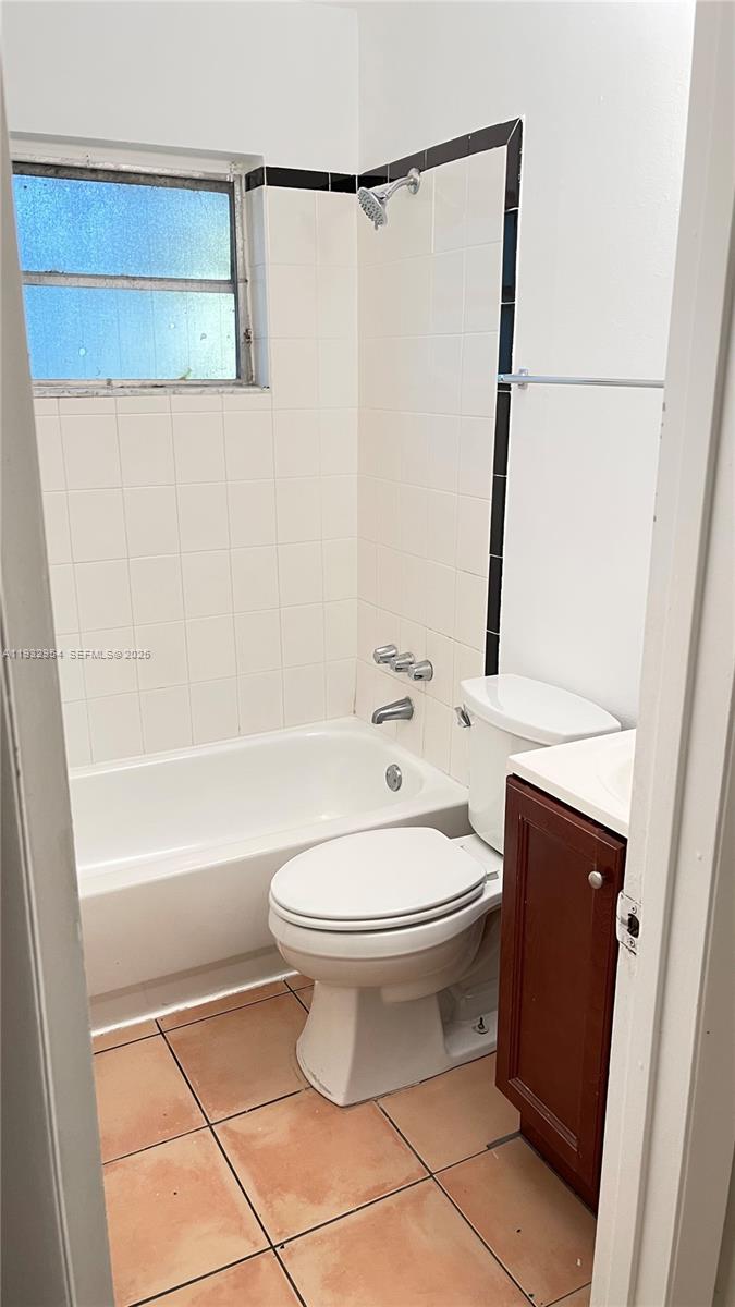 EVERGLADE LAND SALES CO - Residential Income