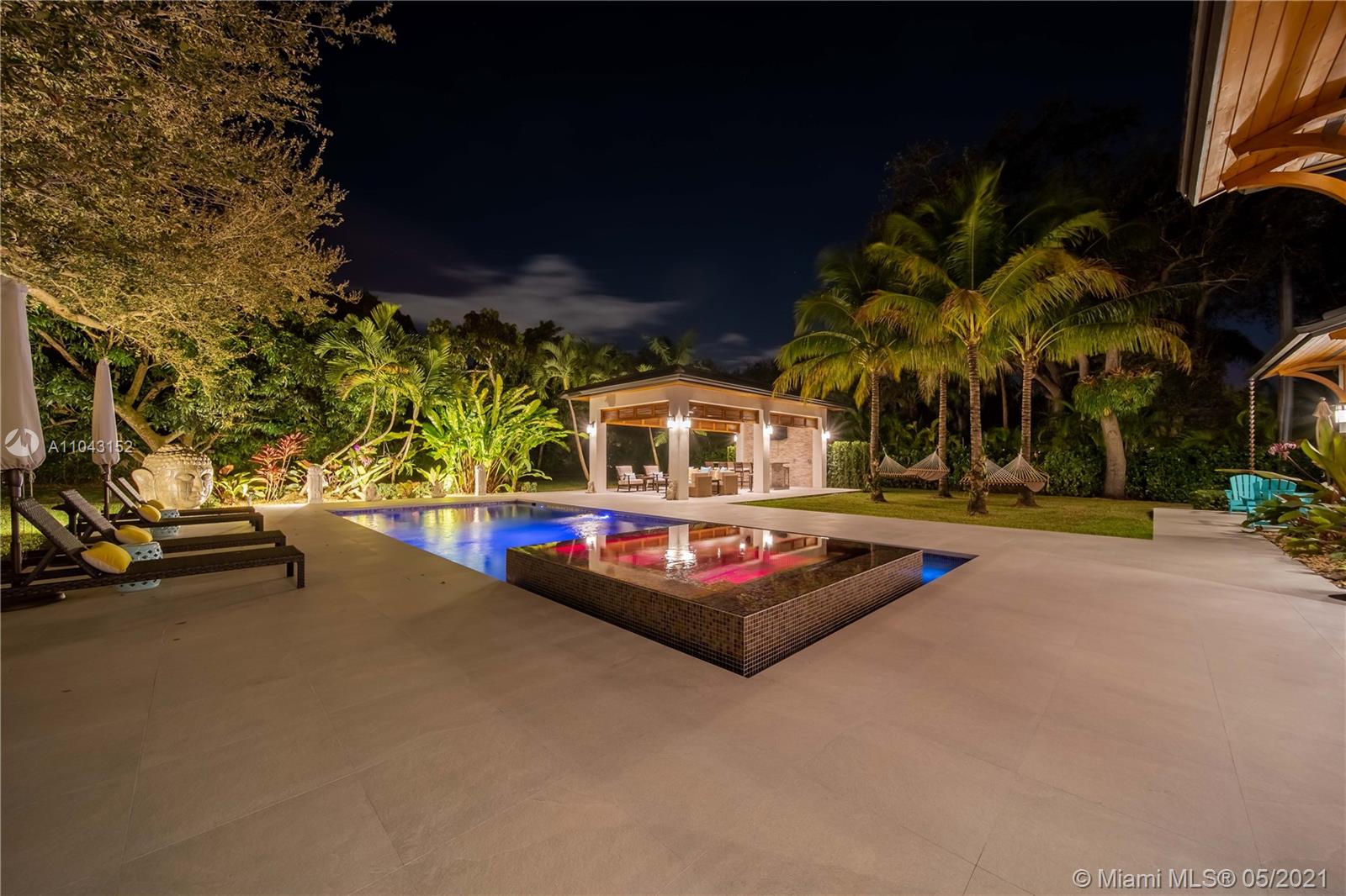 ROLLING HILLS ESTATES - Residential