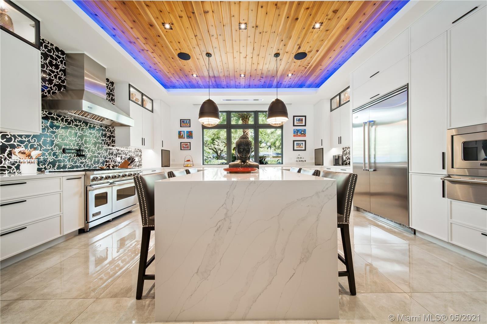 ROLLING HILLS ESTATES - Residential