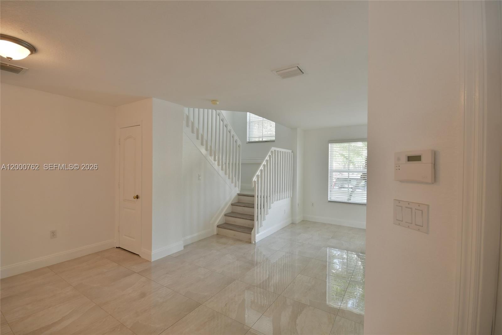 MELROSE POINT CONDO - Residential Lease