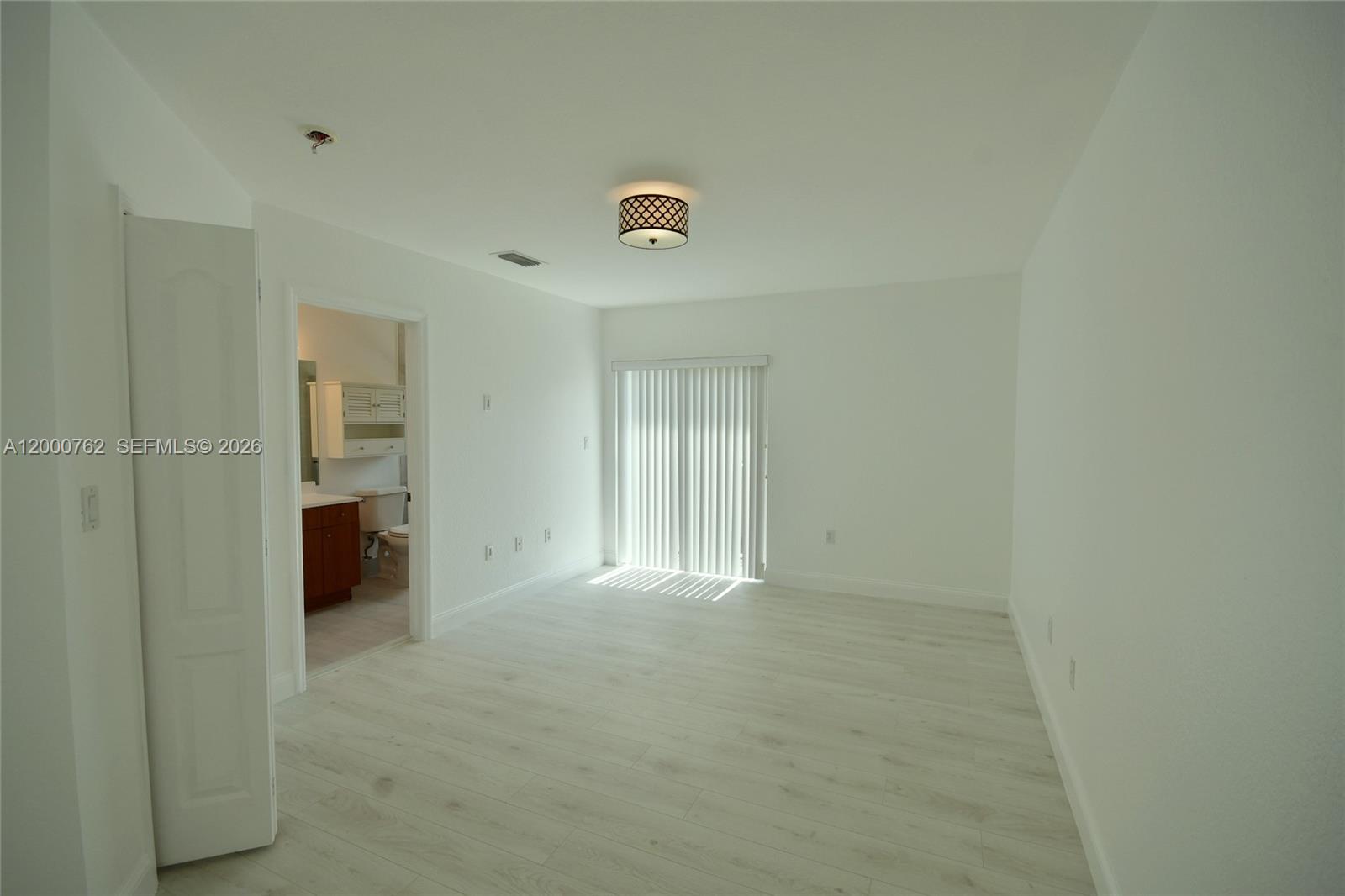 MELROSE POINT CONDO - Residential Lease