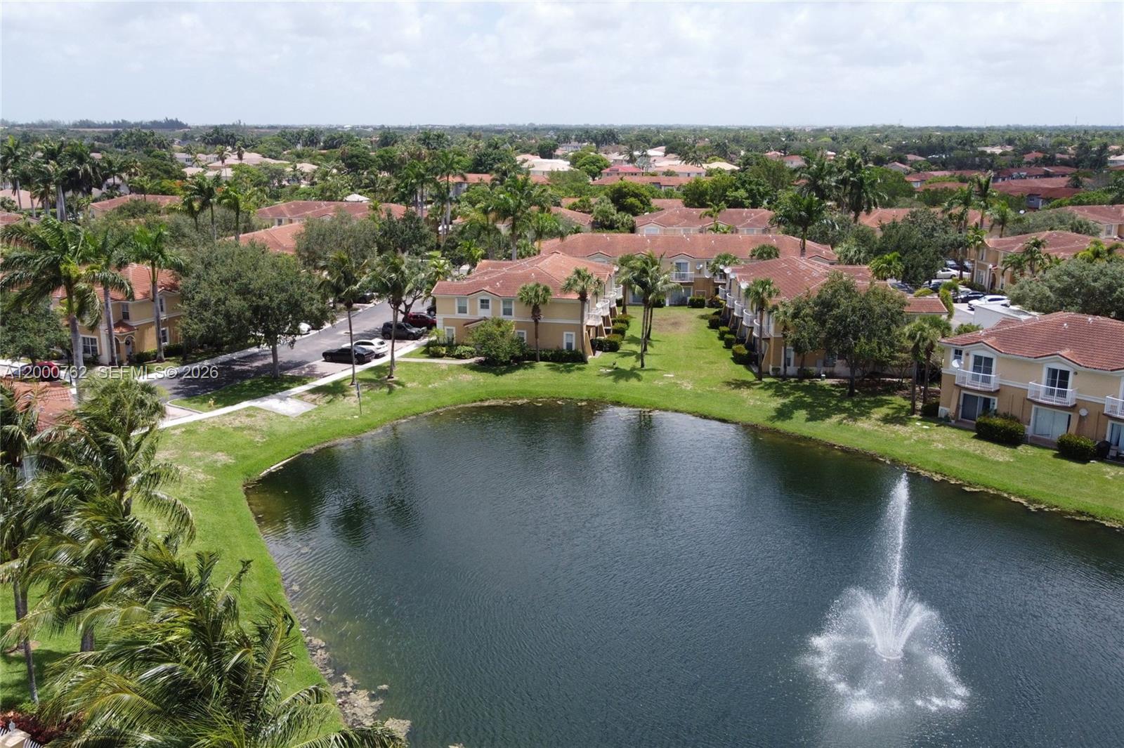 MELROSE POINT CONDO - Residential Lease