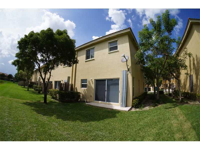 VENETIA GROVES - Residential Lease