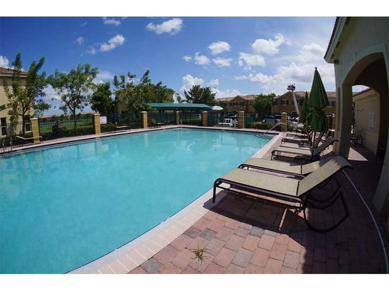 VENETIA GROVES - Residential Lease