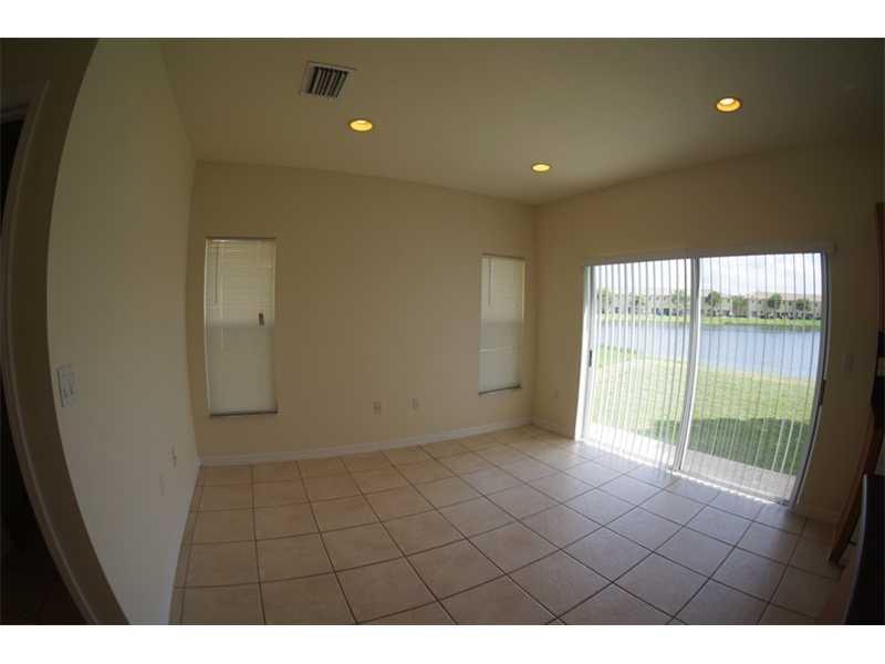 VENETIA GROVES - Residential Lease