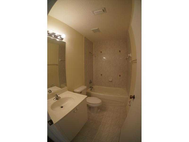 VENETIA GROVES - Residential Lease