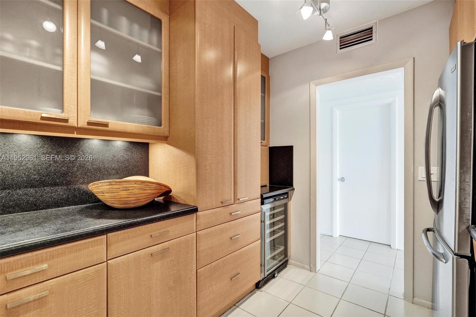 TWENTY TWO NINETY FIVE SO - Residential