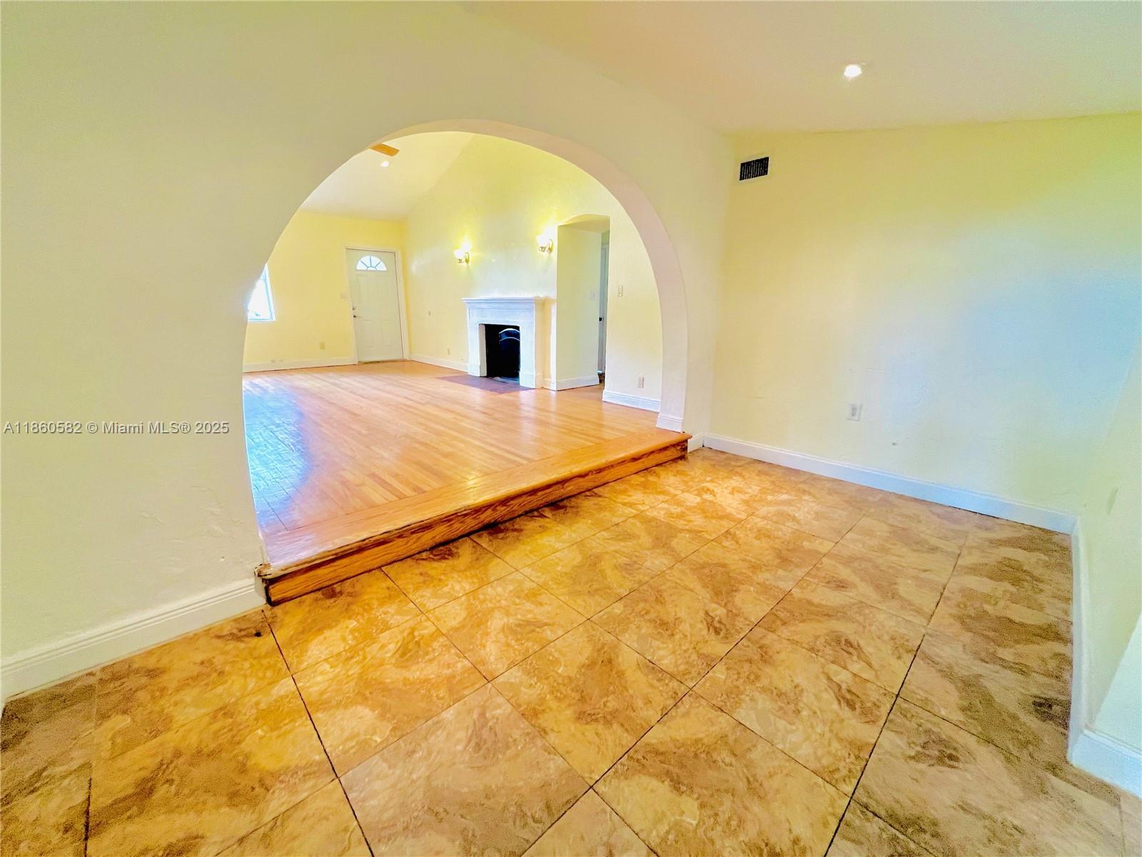 REV PL SEC 2 CC ESTATES - Residential