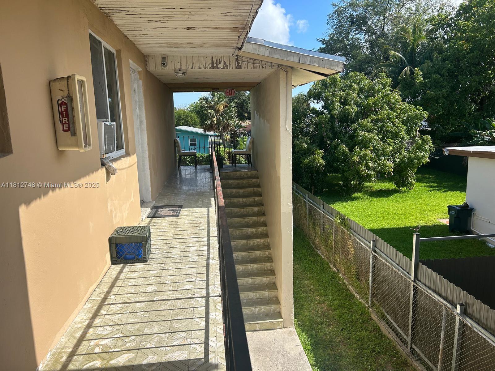 3135 NW 28th St