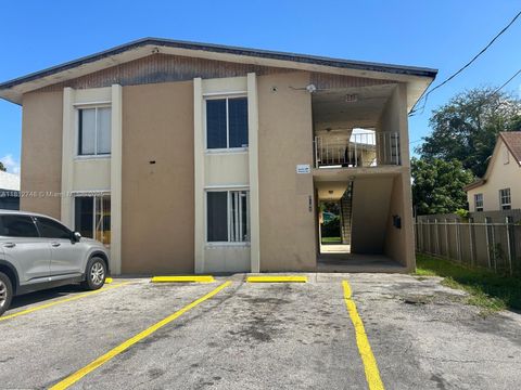 3135 NW 28th St Miami FL 33142