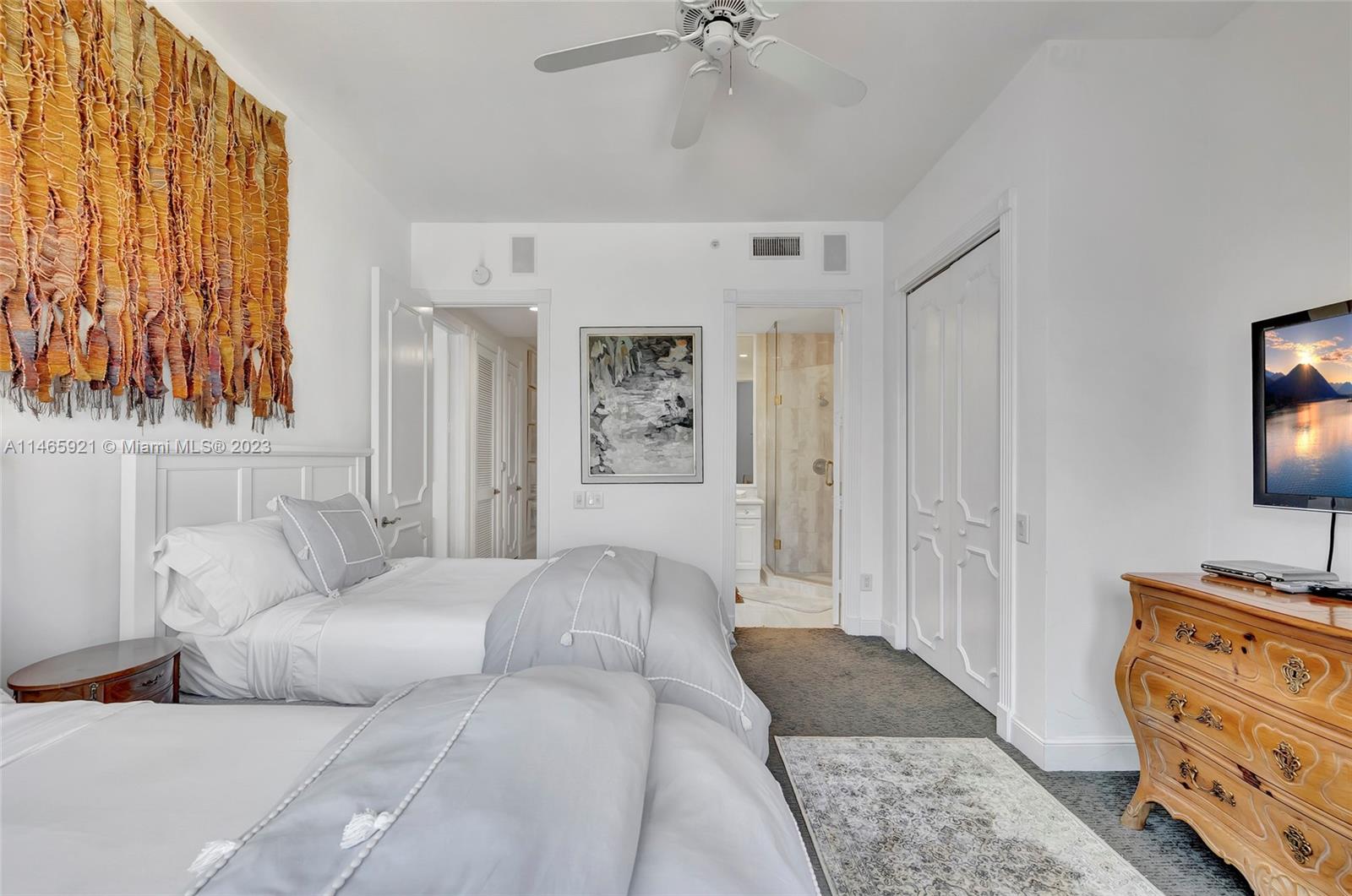 MEDITERRANEA CONDO - Residential