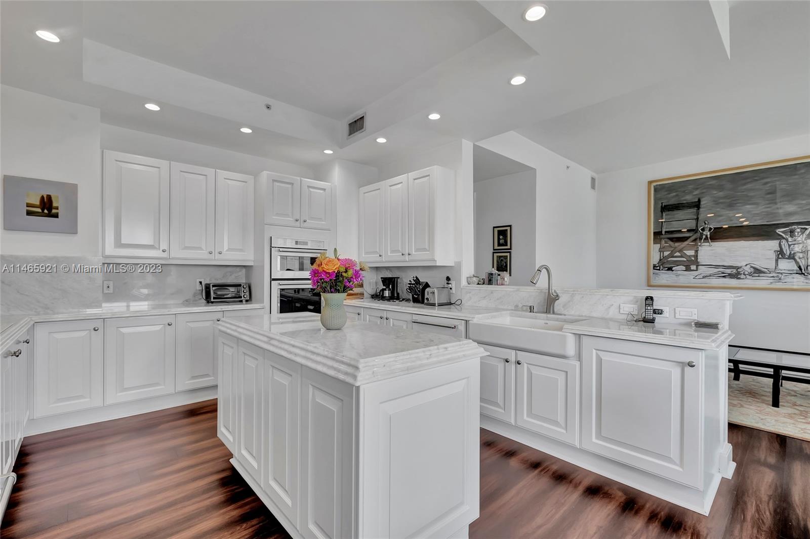 MEDITERRANEA CONDO - Residential