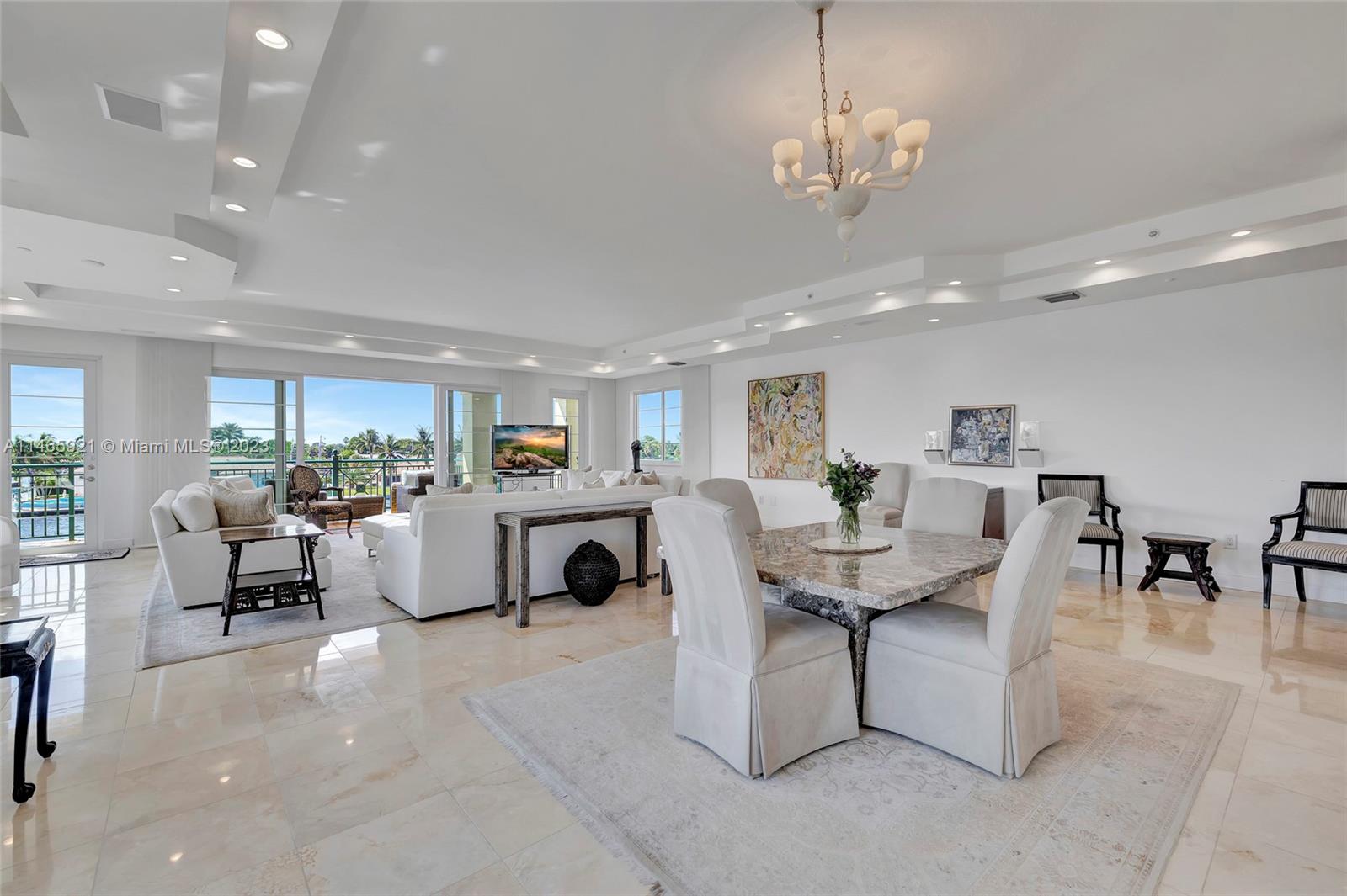 MEDITERRANEA CONDO - Residential