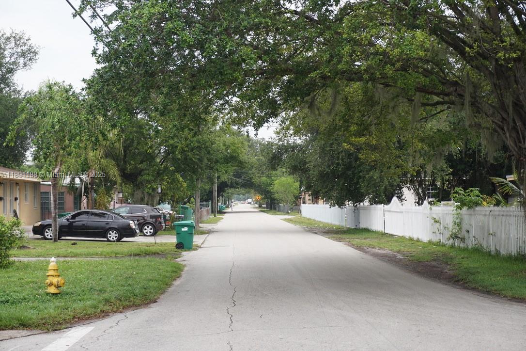 PINE WOOD PK - Residential Lease