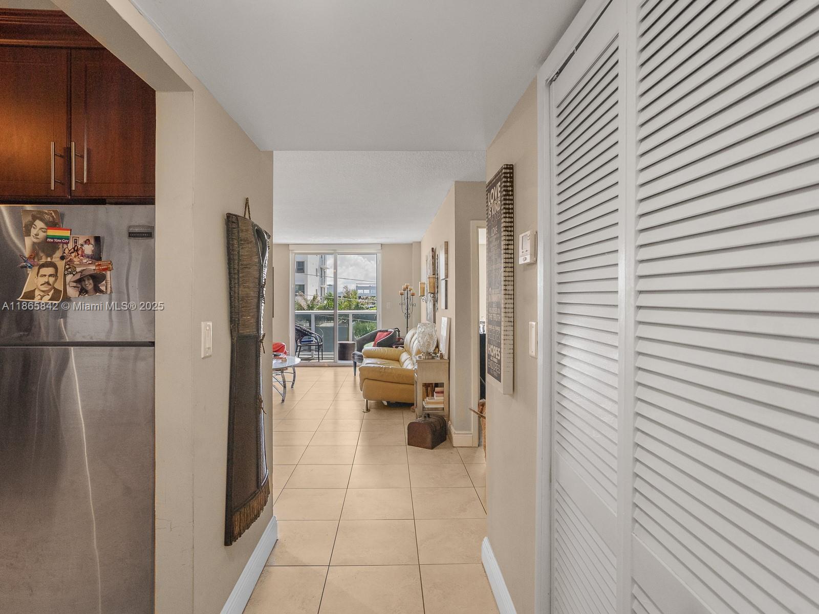 THE ISLANDER CLUB CONDO - Residential