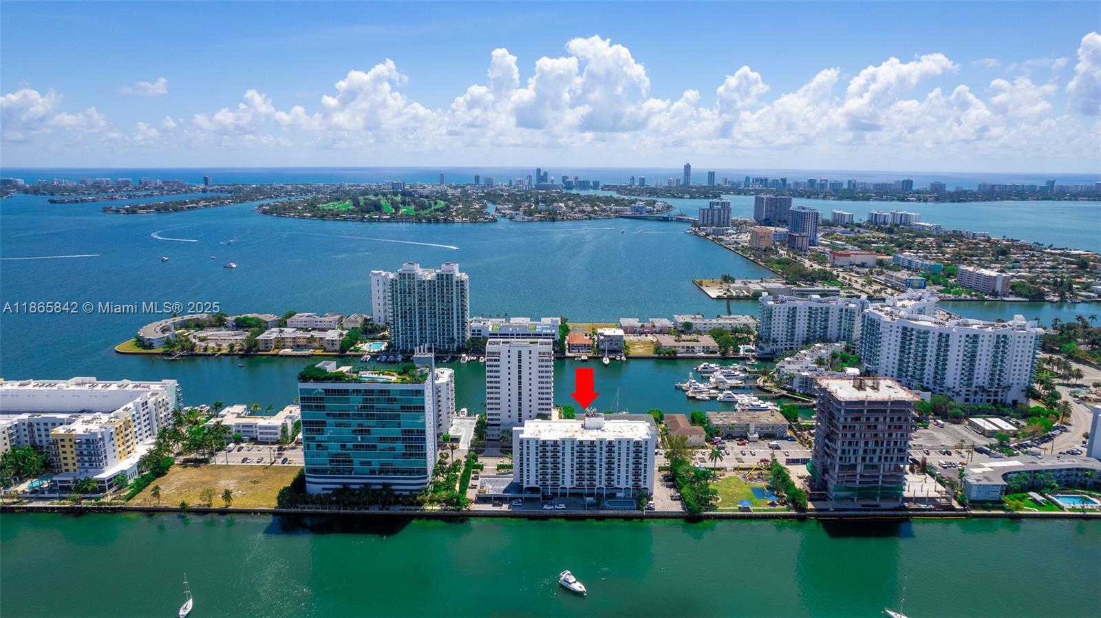 THE ISLANDER CLUB CONDO - Residential