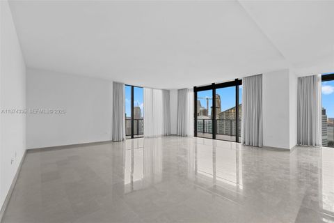 88 SW 7 4111 Miami FL 33130