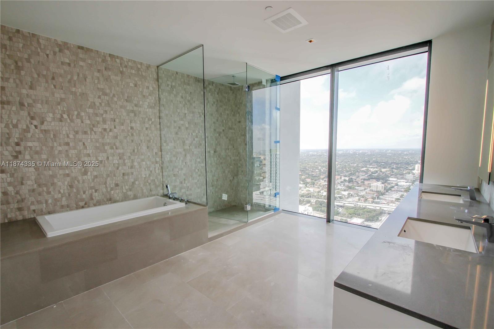 Rise Condominuim - Residential Lease