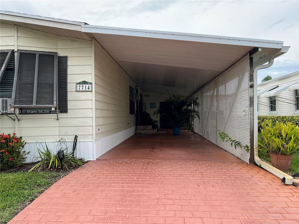 Photo of 7714 SE Saratoga Dr, Hobe Sound, FL 33455 (MLS # A11376193)