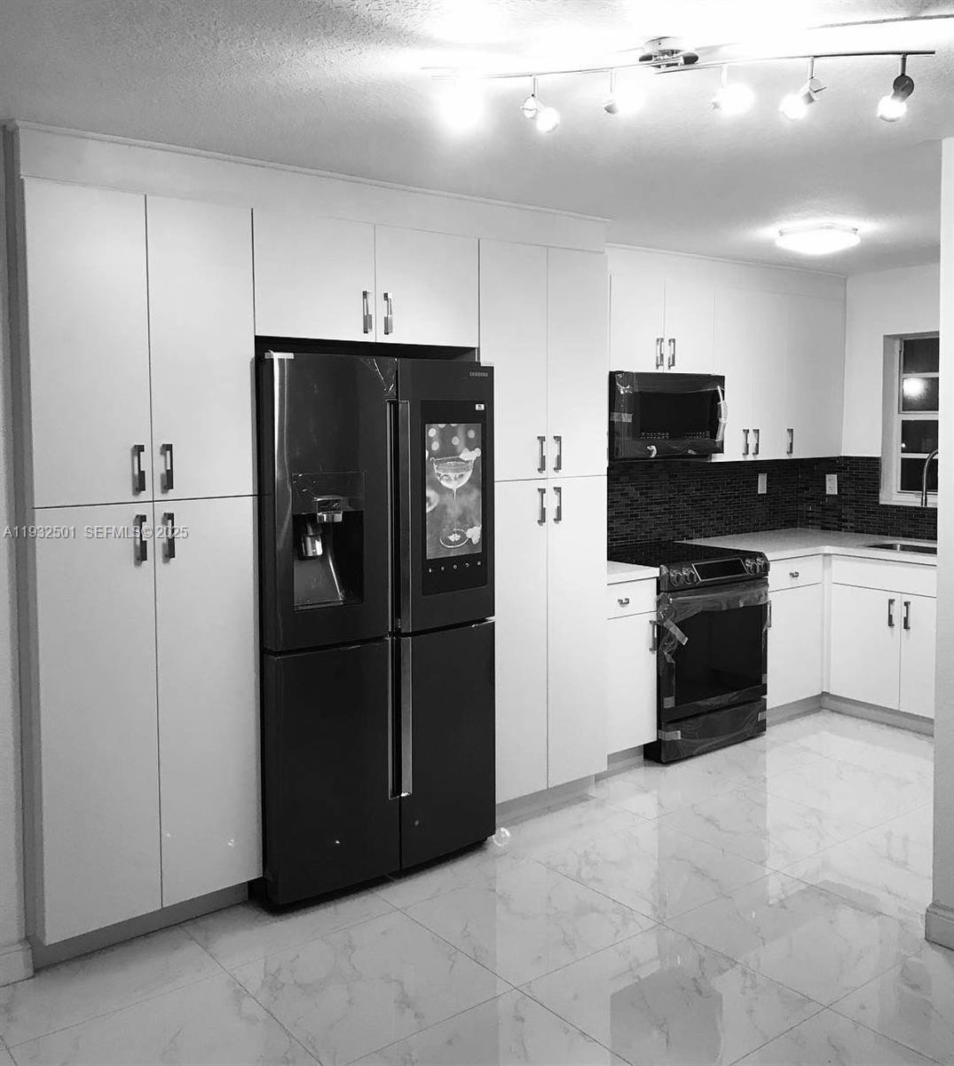 SAN MARCO CONDO - Residential Lease