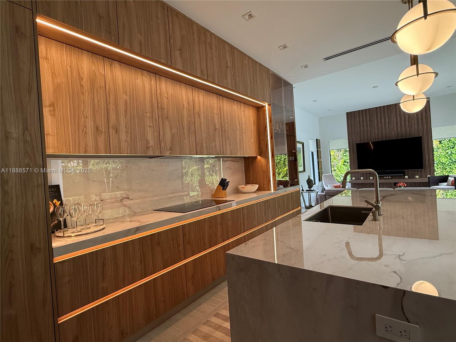 CORAL GABLES RIVIERA SEC - Residential Lease