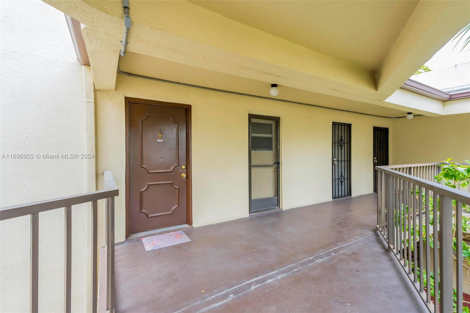 CYPRESS BEND I-D CONDO - Residential