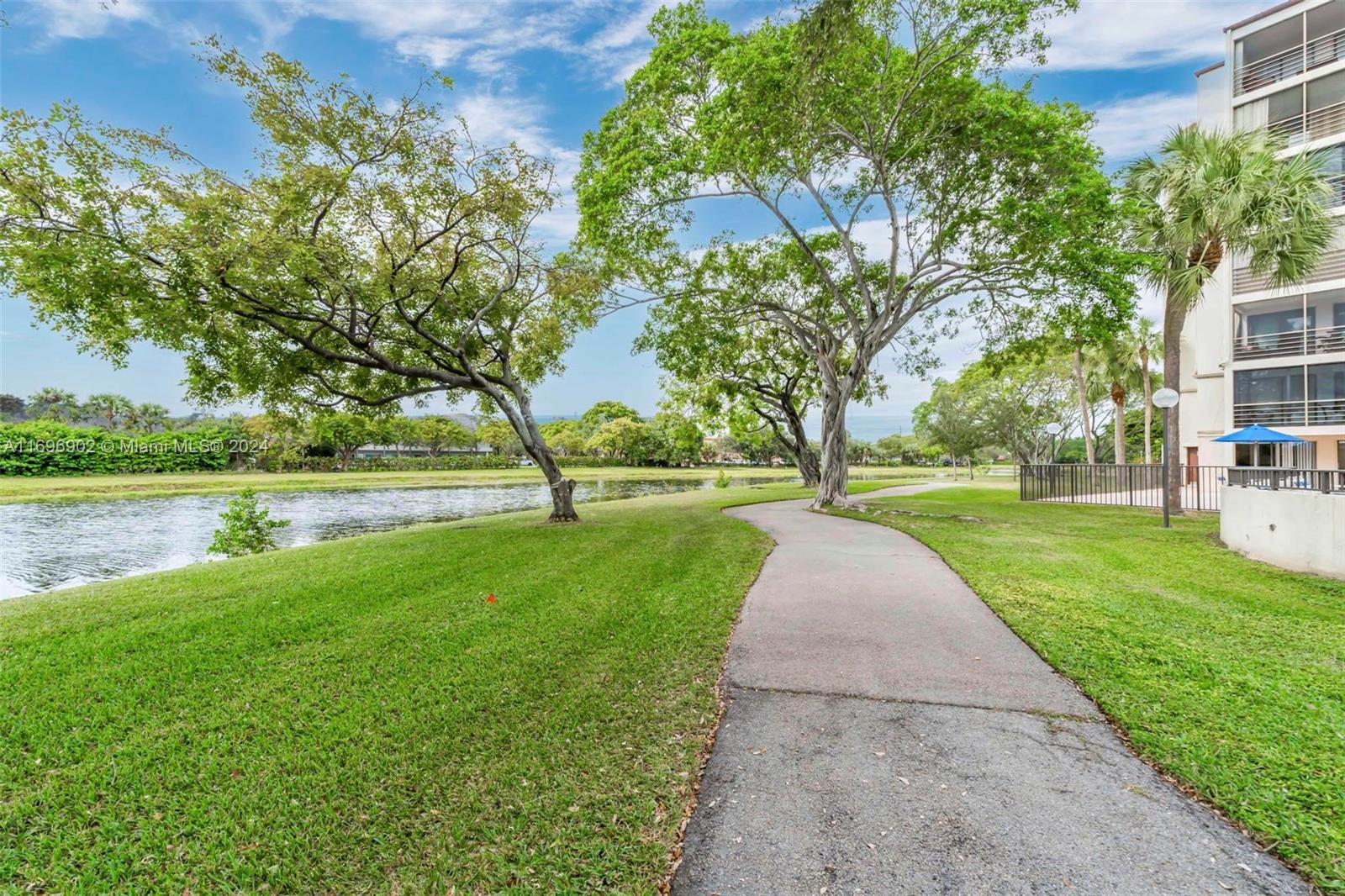 CYPRESS BEND I-D CONDO - Residential