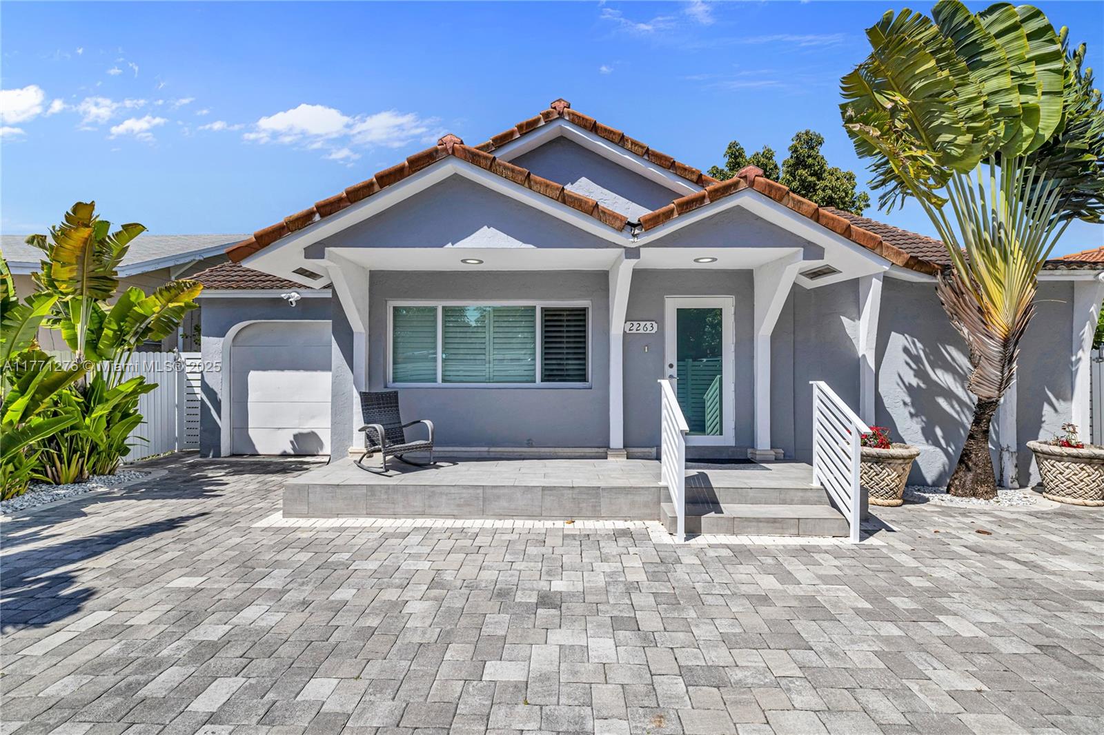 2263 Sw 12th St, Miami, Broward County, Florida - 3 Bedrooms  
3 Bathrooms - 