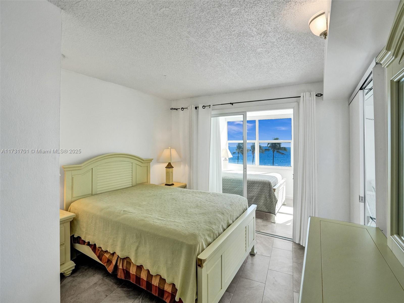 SEASONS CONDO - Residential
