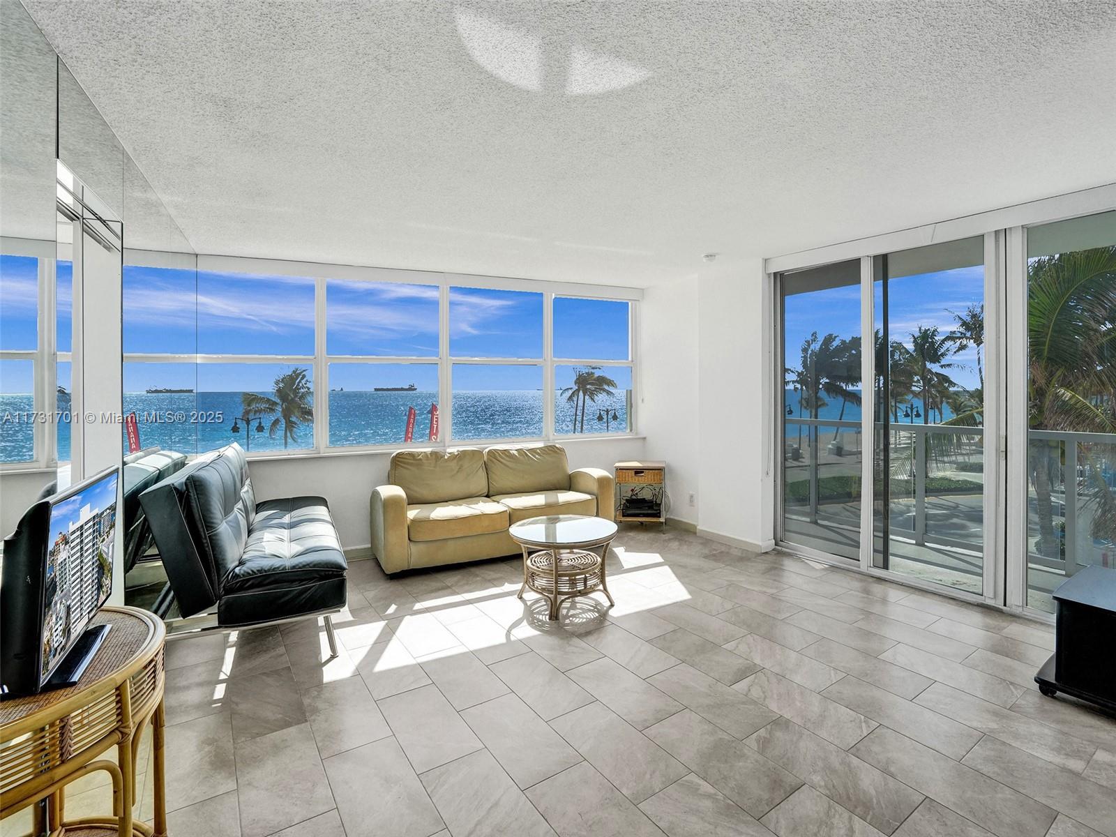 SEASONS CONDO - Residential