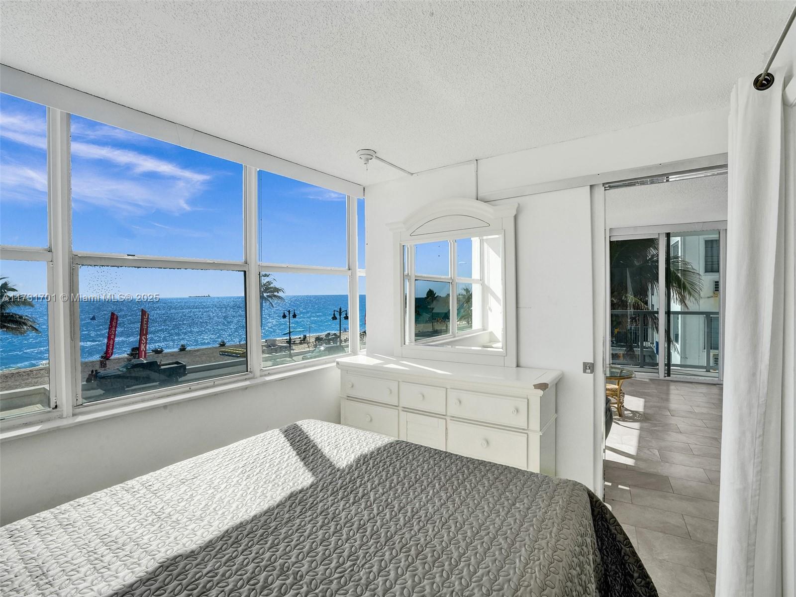 SEASONS CONDO - Residential