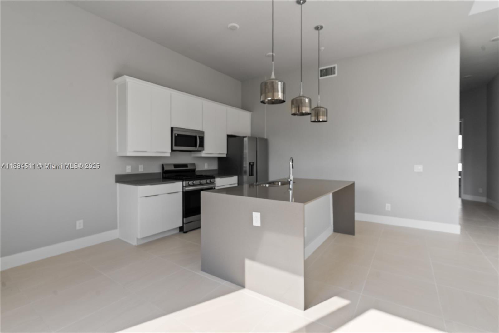 SPECTRUM AT REUNION - Residential