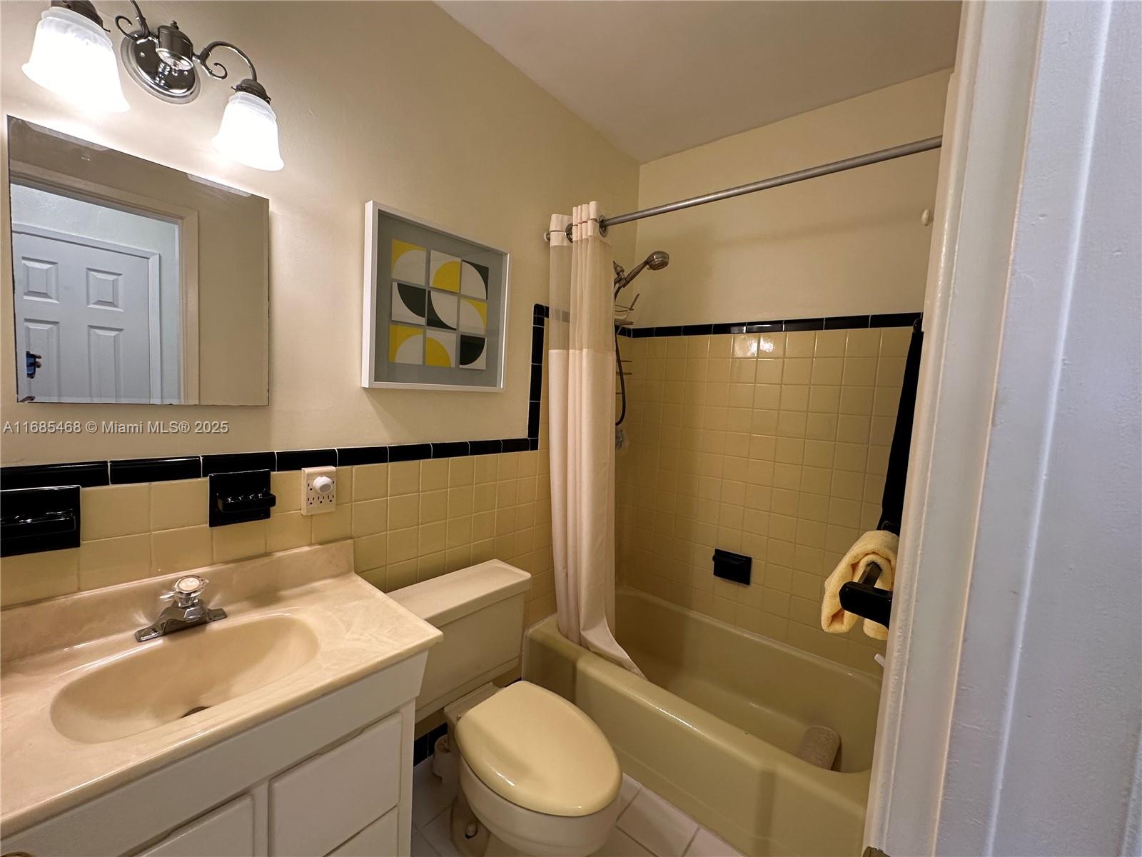 DIPLOMAT GARDEN CO-OP - Residential